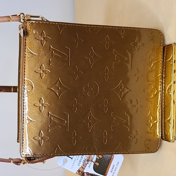 LOUIS VUITTON VINTAGE 2001 RARE FIND MONOGRAM VERNIS MOTT BAG NO LONGER PRODUCED - Picture 10 of 17